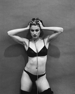 5829 - 256 x 320 [9KB]
madonna armpit }hi̓LуtF`