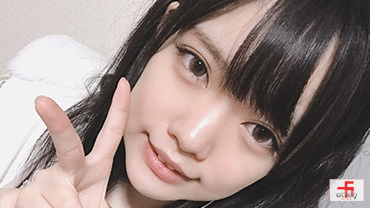 (DVD)犬嗅ぎ美少女　19才初撮り！ 他には出てない完全素人編